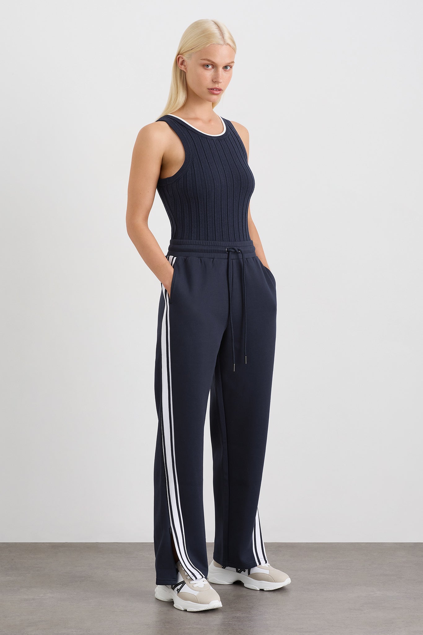 Panel Trackpant 504 | Galaxy Blue | AJE ATHLETICA – AJE ATHLETICA ROW